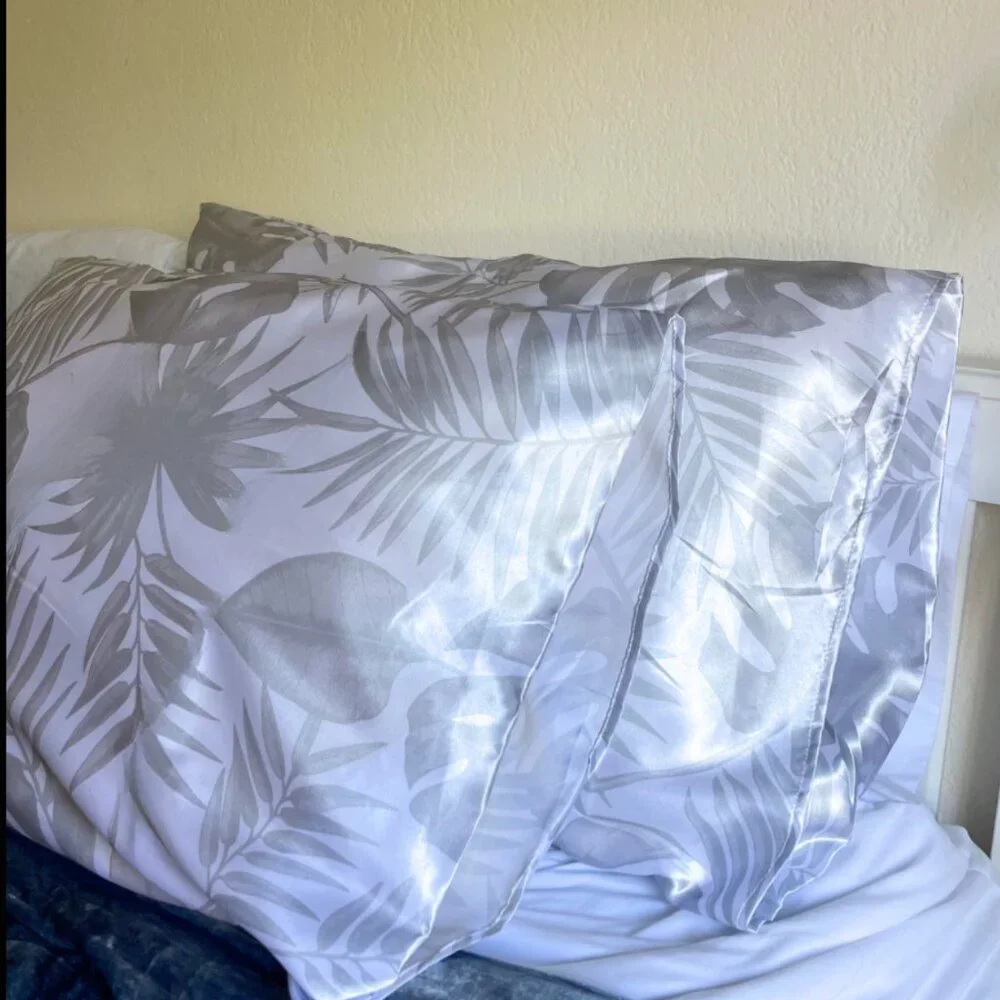 Zoe Ayla - Palm Print Pillowcase Set